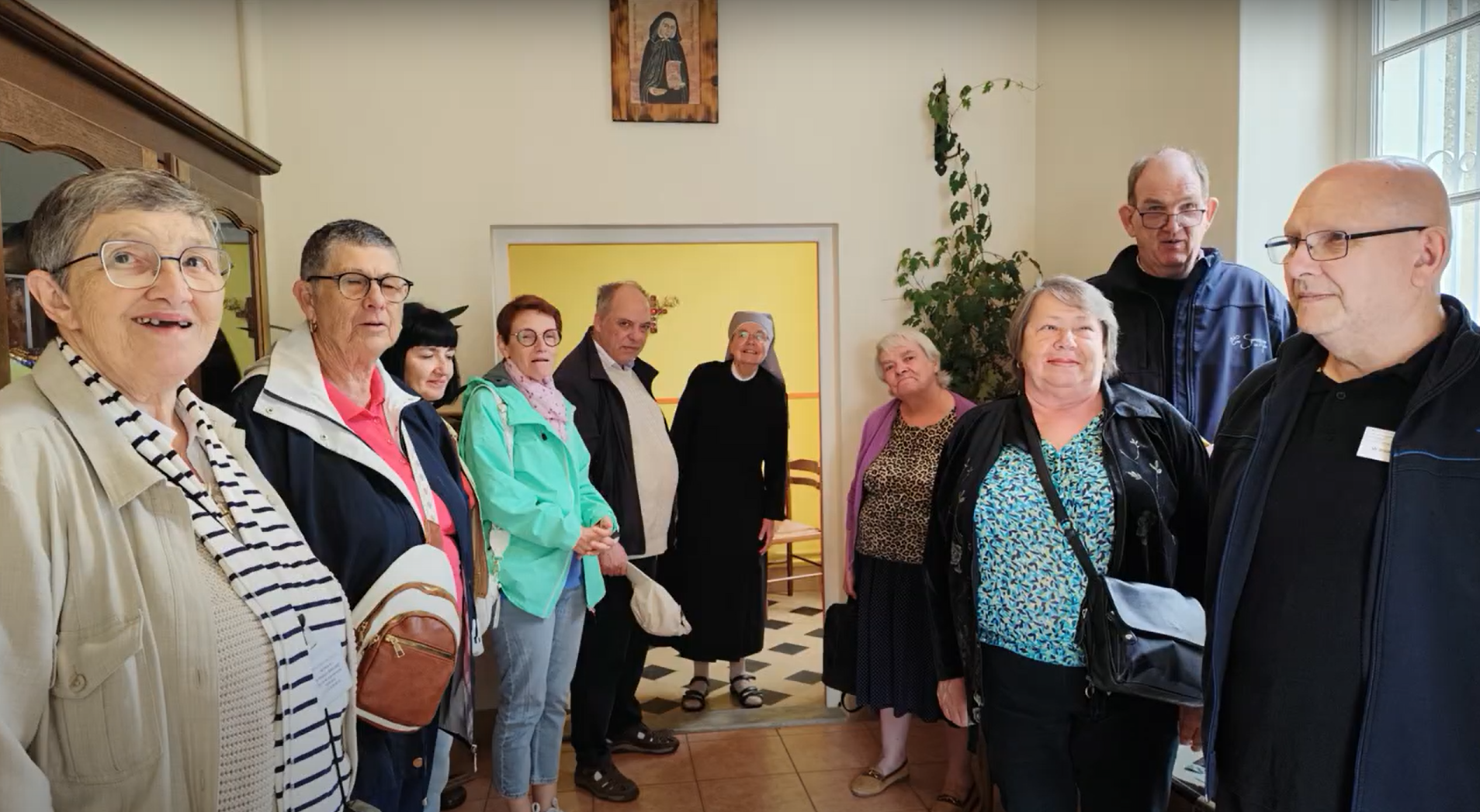 Personnes âgées dans la Maison des petites sœurs des Pauvres à Nice
