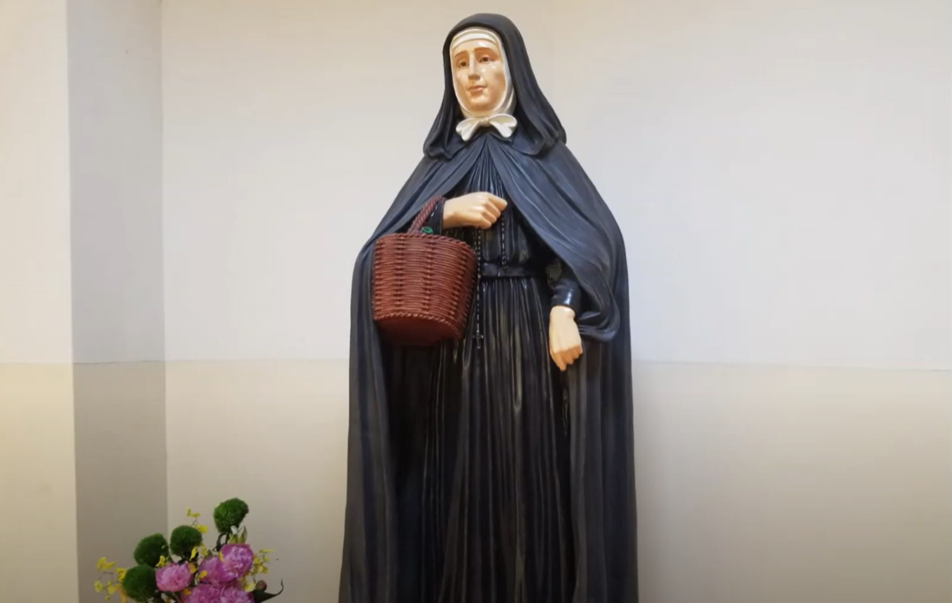 Statue de Sainte Jeanne Jugan