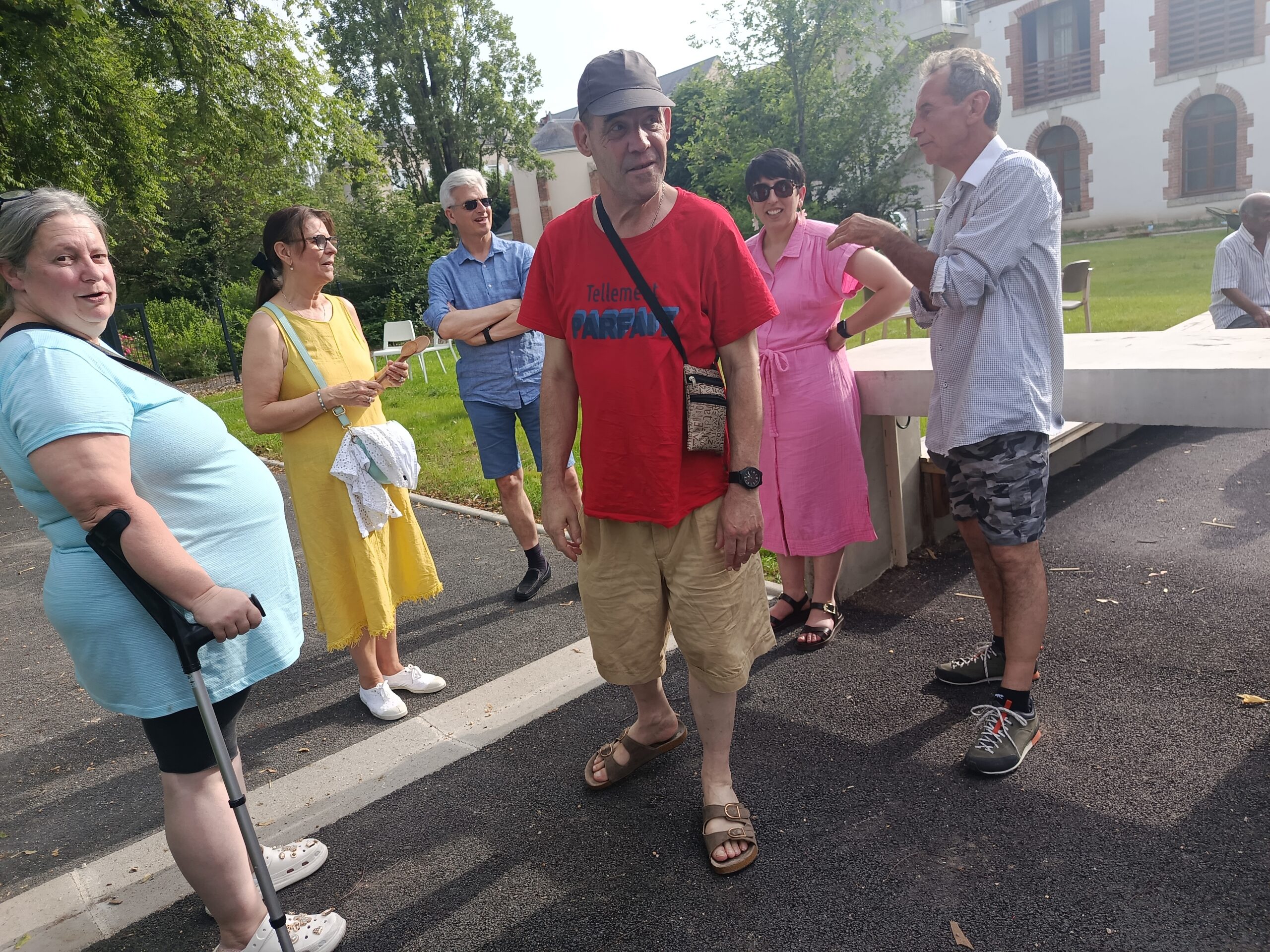 Personnes pauvres qui font la fête